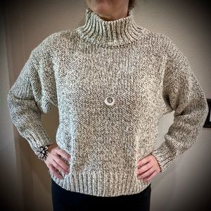 SOLD💝Juniors Sweater